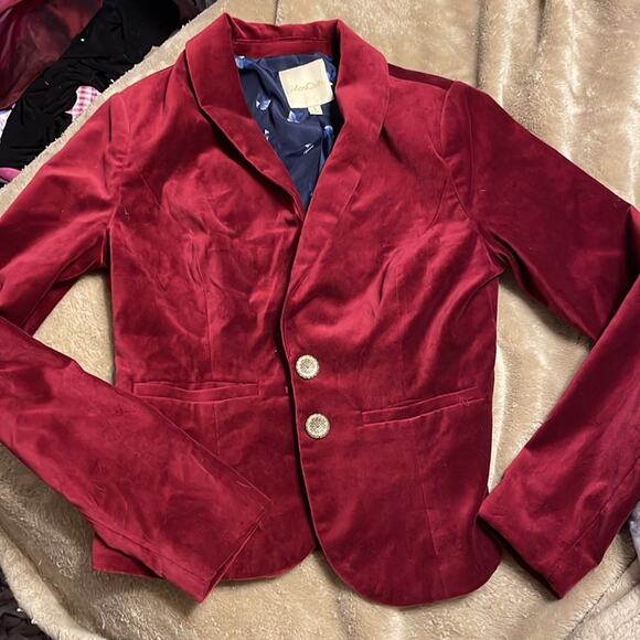 Blogger fav Modcloth Maroon Velvet Executive Blazer - Picture 7 of 10